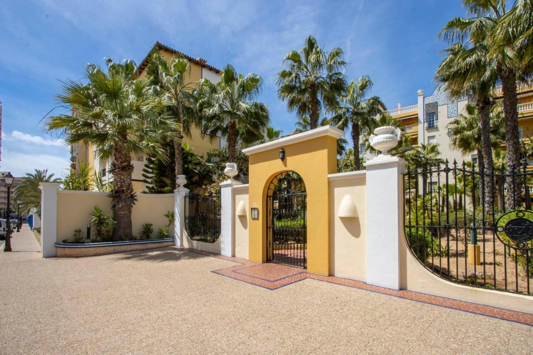 Aldea Del Mar Buganvilla Apartament Торевьиа Экстерьер фото